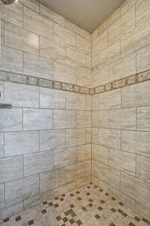 Photo 30 — 407 NW Granite Avenue, Cache, OK 73527