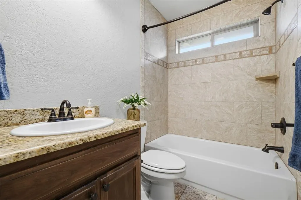 Photo 36 — 407 NW Granite Avenue, Cache, OK 73527
