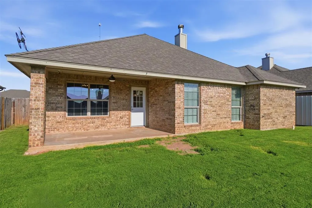 Photo 44 — 407 NW Granite Avenue, Cache, OK 73527