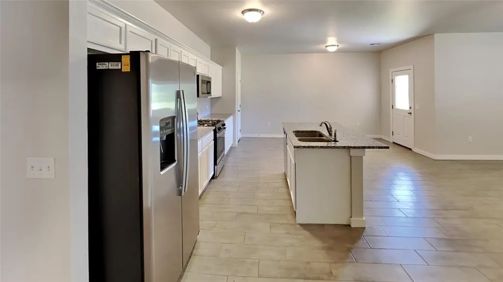 Photo 5 — 11659 Split Oak Circle, Guthrie, OK 73044