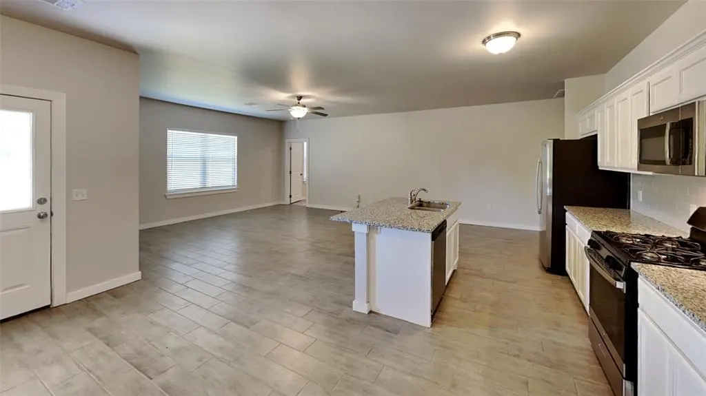Photo 9 — 11659 Split Oak Circle, Guthrie, OK 73044