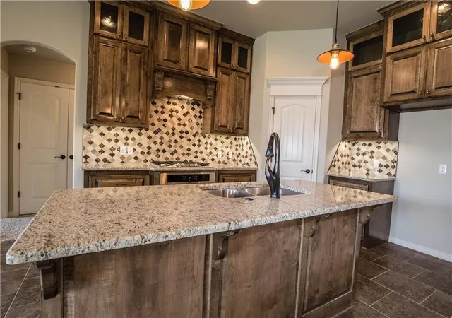Photo 5 — 8701 SW 66TH Place, Oklahoma City, OK 73169