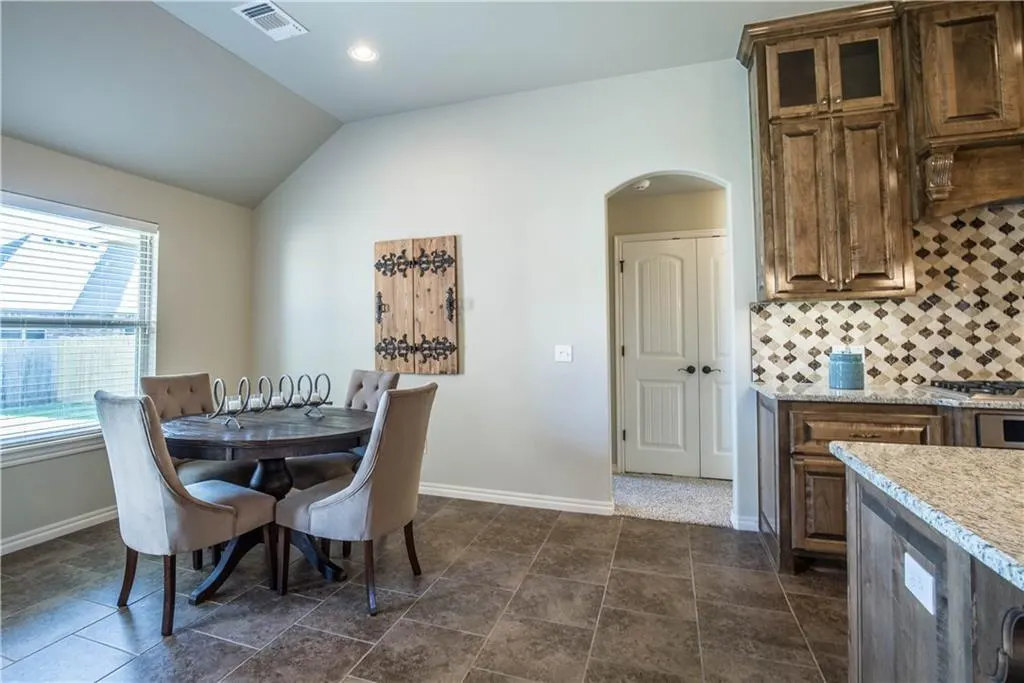 Photo 6 — 8701 SW 66TH Place, Oklahoma City, OK 73169