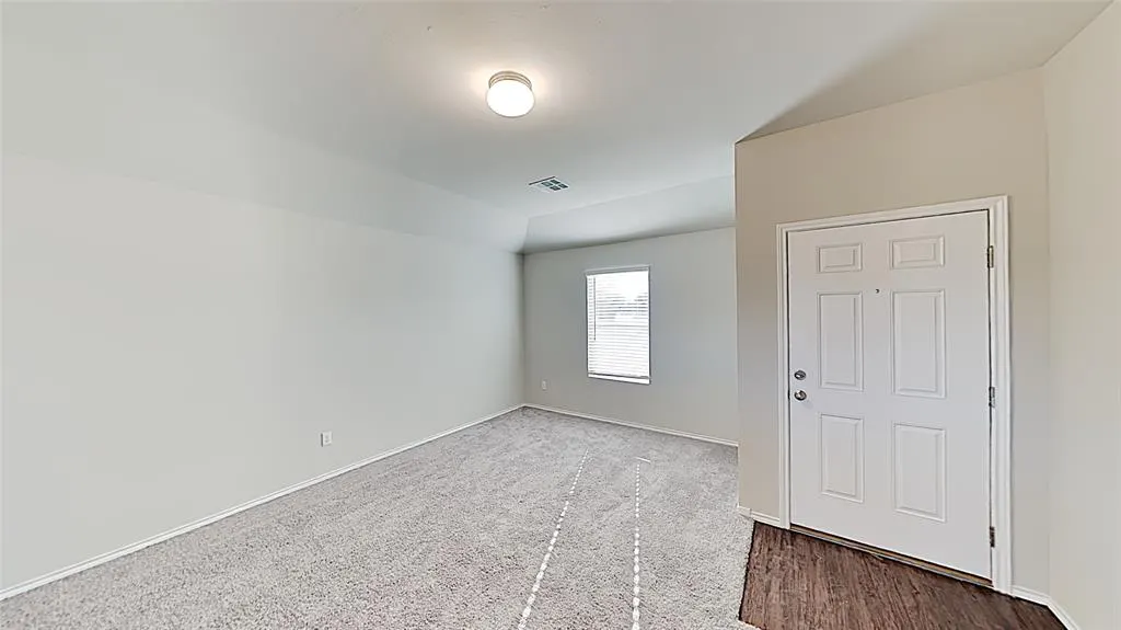 Photo 4 — 10705 SW 23rd Terrace, Yukon, OK 73099