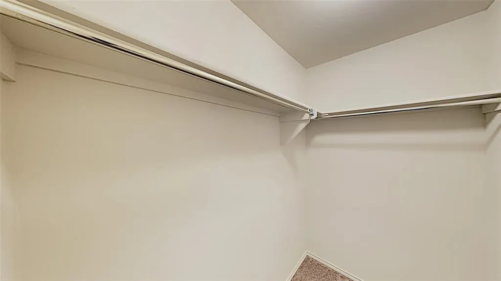 Photo 11 — 10705 SW 23rd Terrace, Yukon, OK 73099
