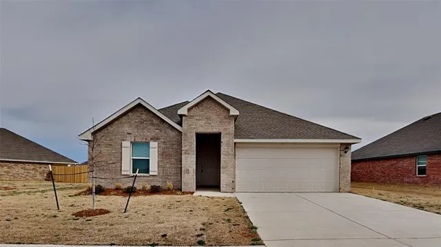 Front exterior — 2604 Kathleens Crossing, Yukon, OK 73099