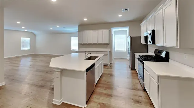 Photo 4 — 2604 Kathleens Crossing, Yukon, OK 73099
