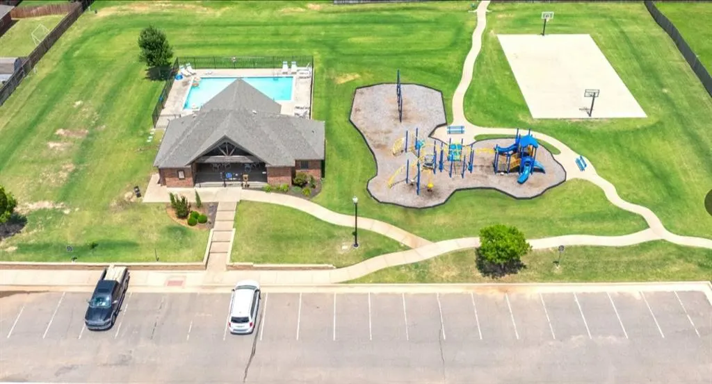 Photo 19 — 2604 Kathleens Crossing, Yukon, OK 73099
