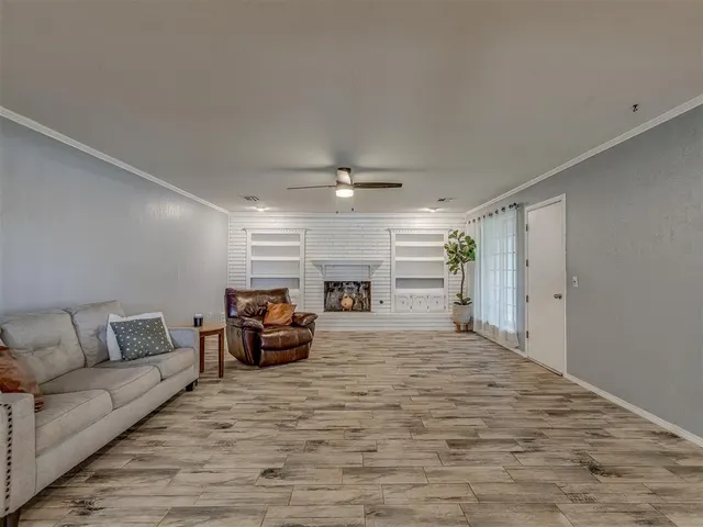 Photo 5 — 10220 Little Pond Drive, Oklahoma City, OK 73162