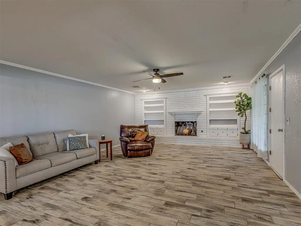 Photo 6 — 10220 Little Pond Drive, Oklahoma City, OK 73162