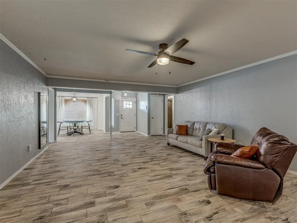 Photo 7 — 10220 Little Pond Drive, Oklahoma City, OK 73162