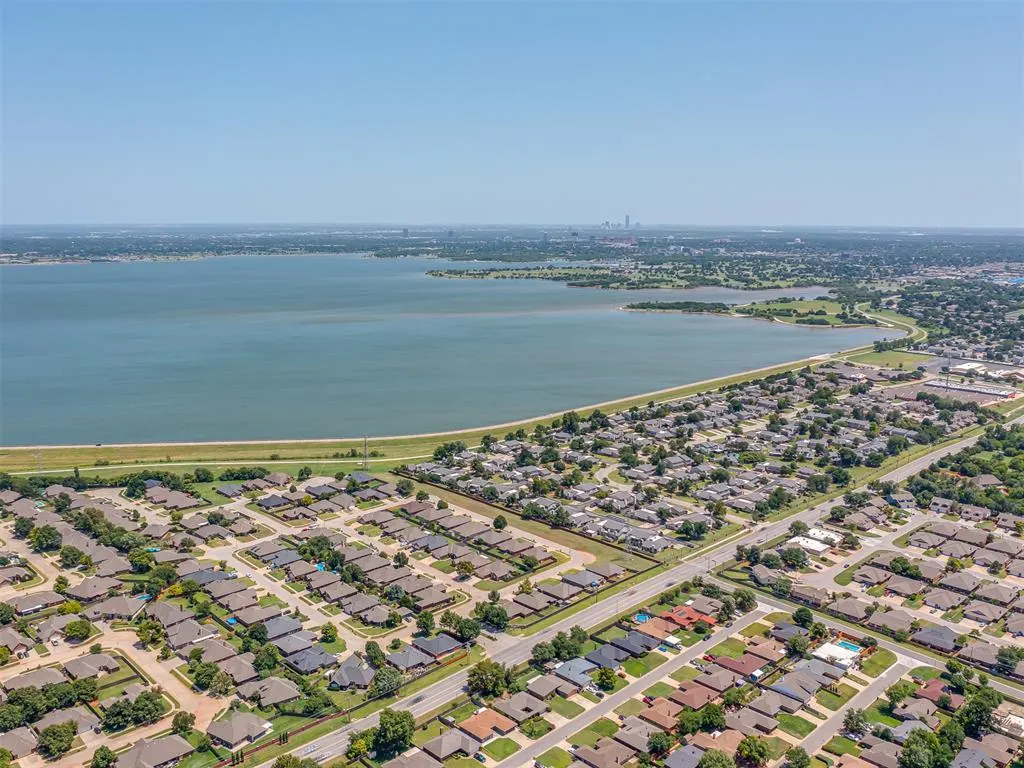Photo 46 — 10220 Little Pond Drive, Oklahoma City, OK 73162