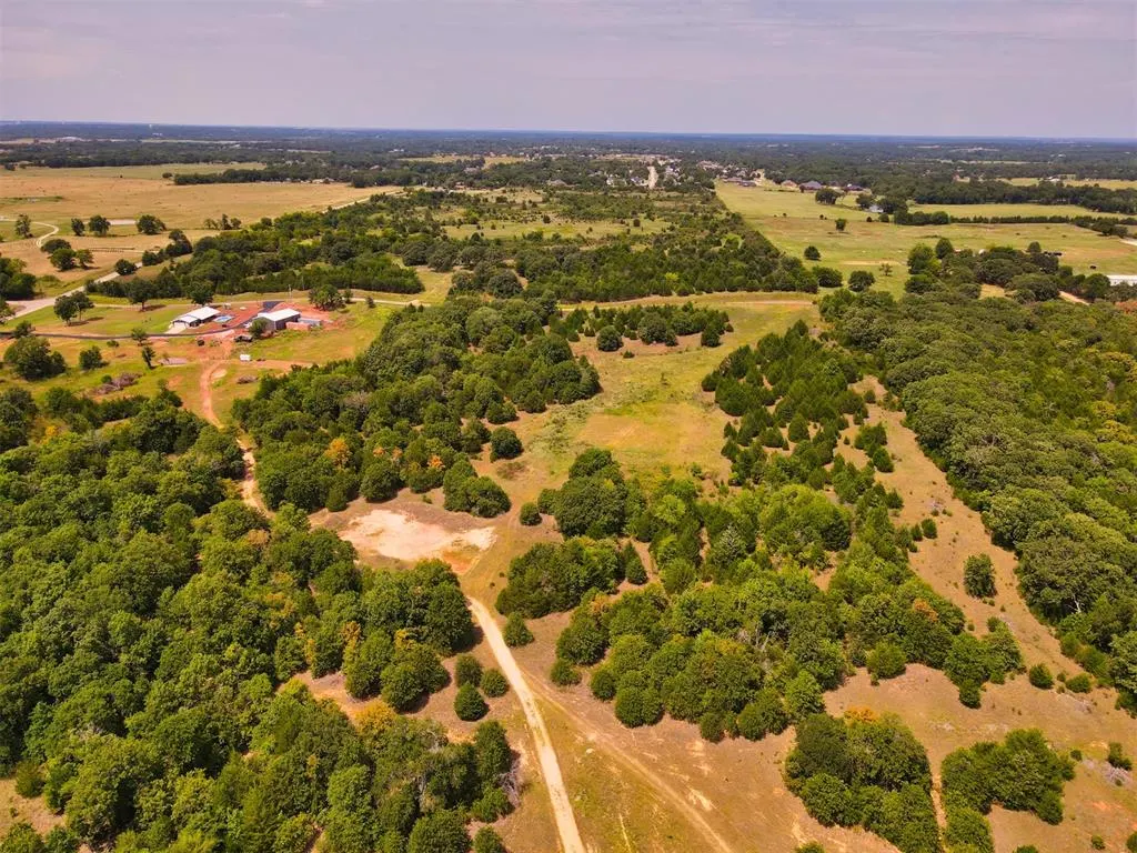 Photo 3 — 45285 Bob Crouch Rd Road, Tecumseh, OK 74873