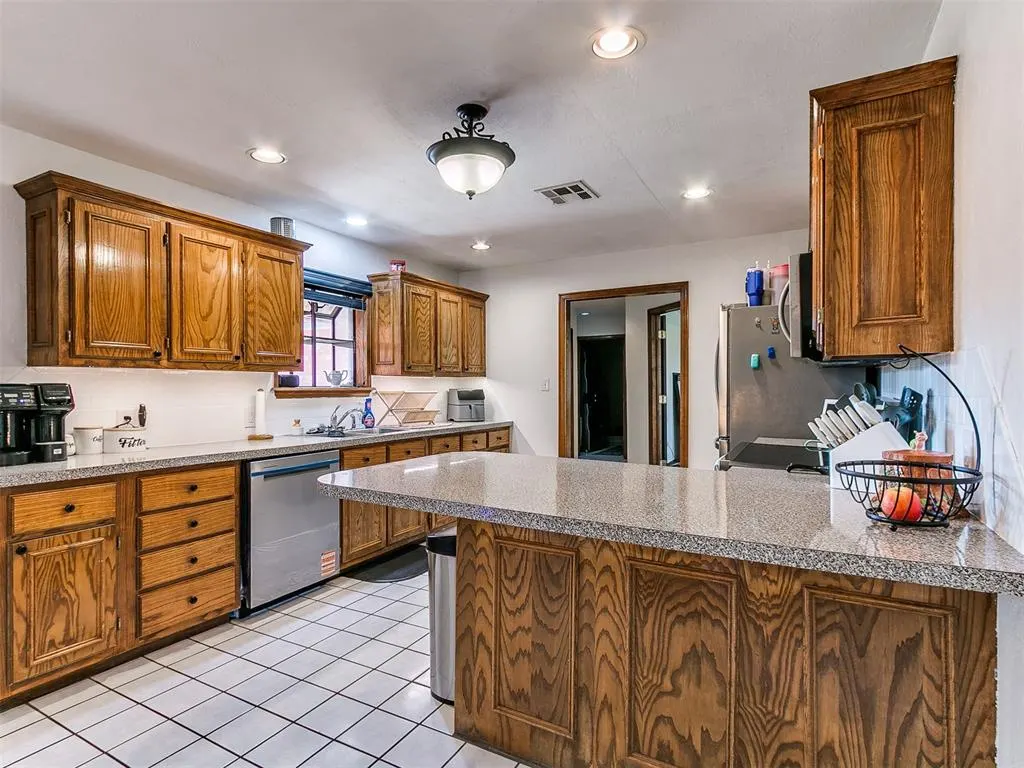 Photo 11 — 3150 Rolling Hills Drive, Blanchard, OK 73010
