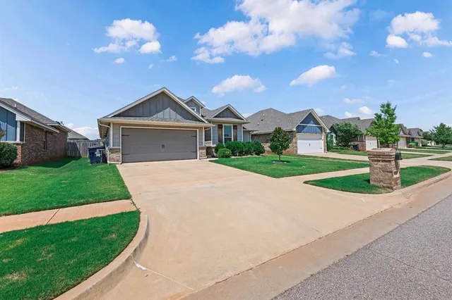 Photo 2 — 3329 NW 158th Terrace, Edmond, OK 73013