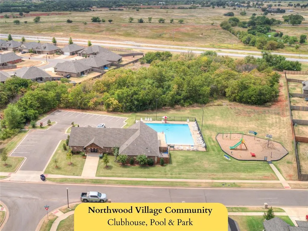 Photo 12 — 14404 Center Village Way, Piedmont, OK 73078