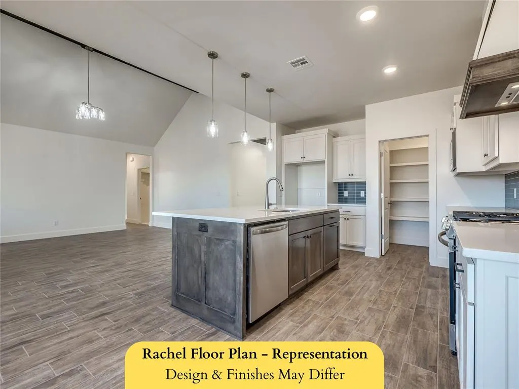 Photo 6 — 14304 Center Village Way, Piedmont, OK 73078