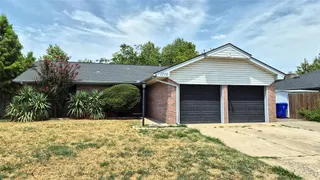 Sold home at 1709 Sandalwood Drive