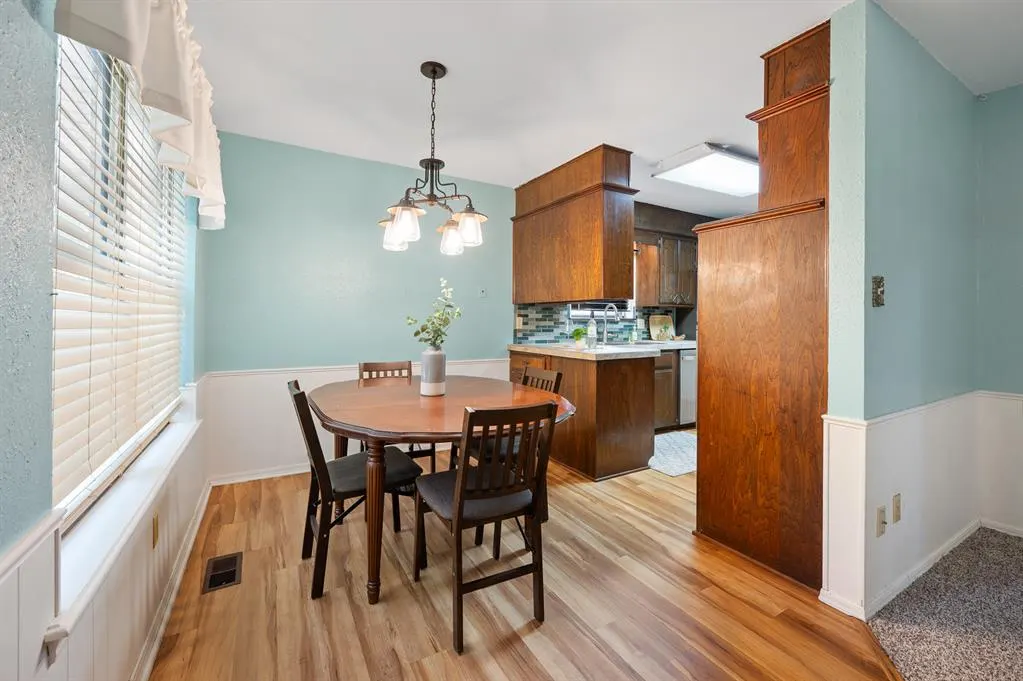 Photo 11 — 1709 Sandalwood Drive, Norman, OK 73071