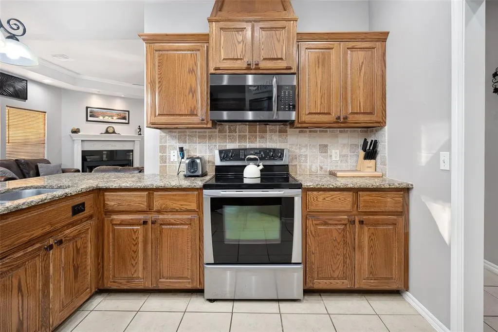 Photo 14 — 8621 Blue Heron Cove, Edmond, OK 73034