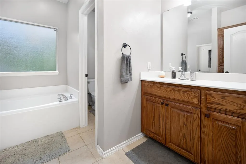 Photo 20 — 8621 Blue Heron Cove, Edmond, OK 73034