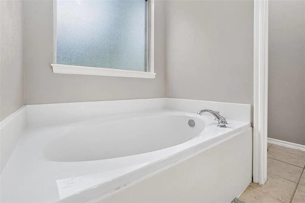 Photo 21 — 8621 Blue Heron Cove, Edmond, OK 73034