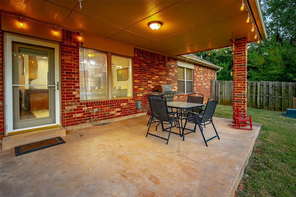 Photo 32 — 8621 Blue Heron Cove, Edmond, OK 73034