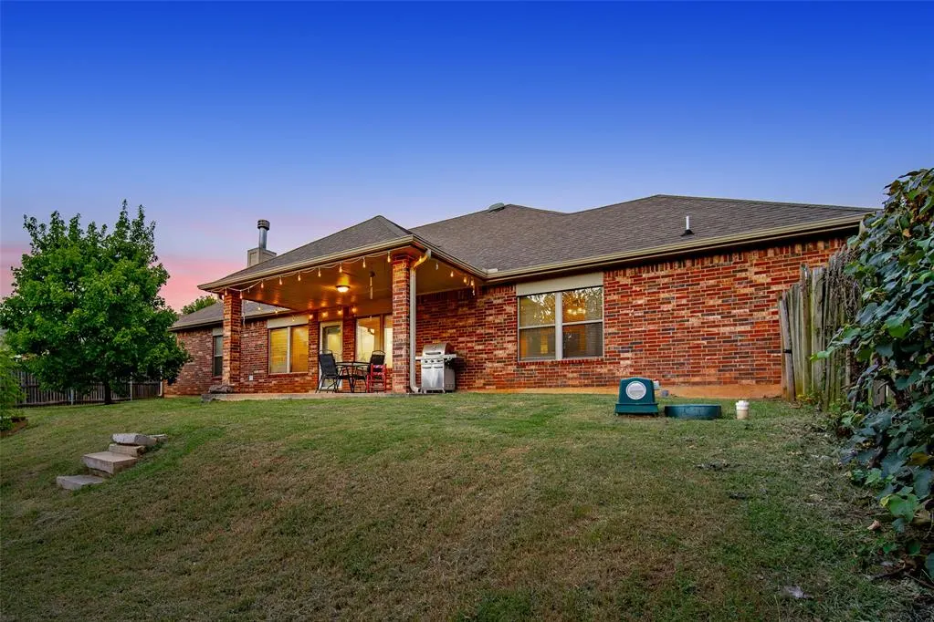 Photo 34 — 8621 Blue Heron Cove, Edmond, OK 73034
