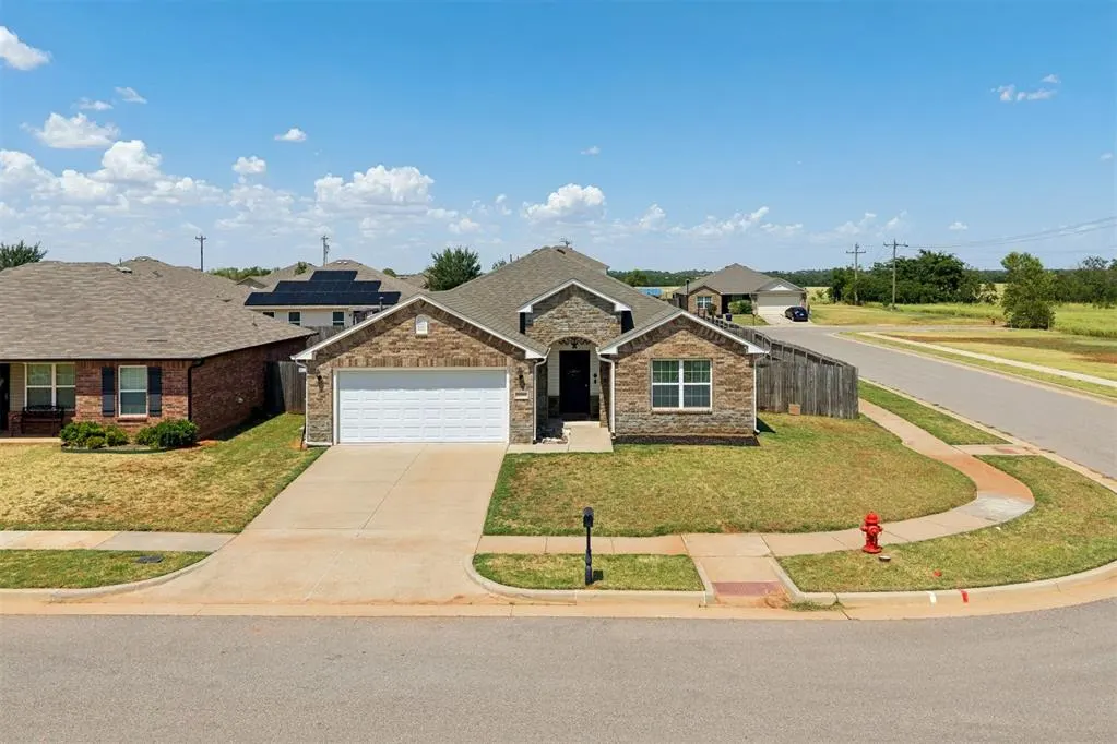 Front exterior — 11701 NW 135th Street, Piedmont, OK 73078
