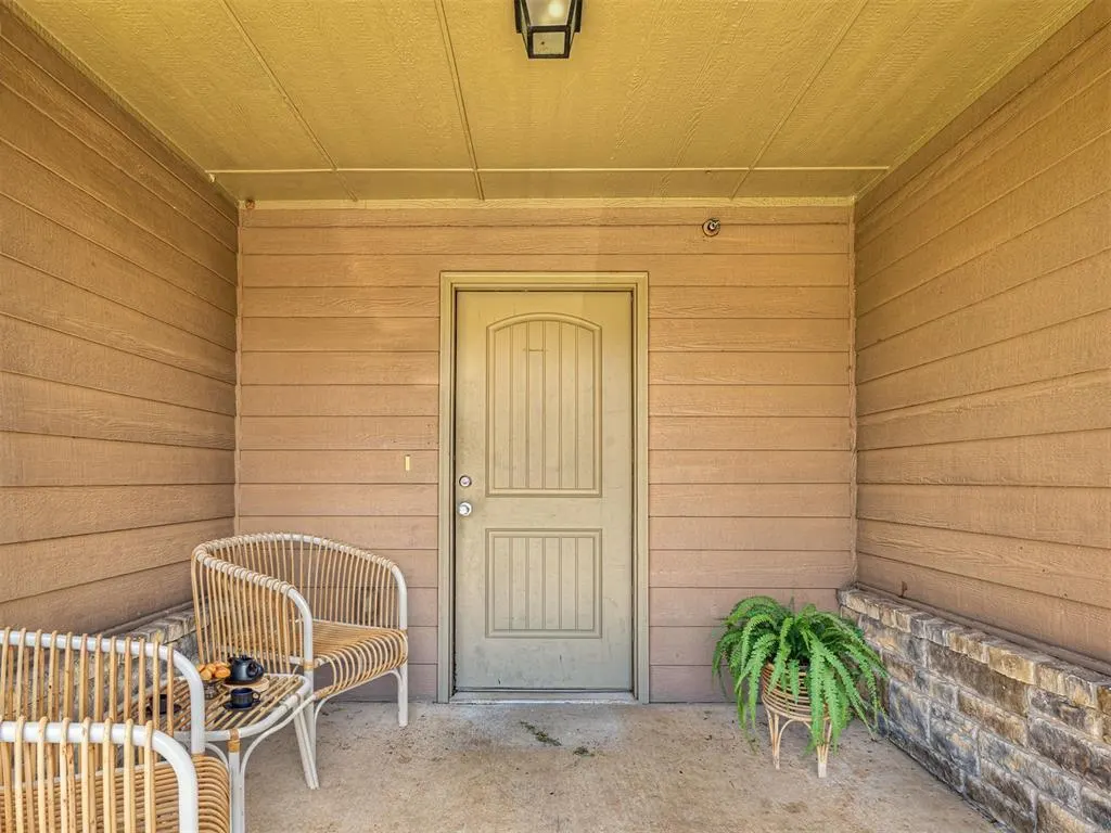 Photo 9 — 917 SW 92nd Street, Oklahoma City, OK 73139