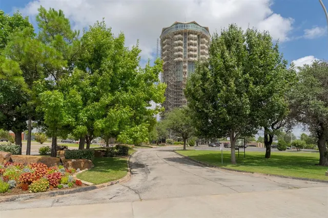 Photo 4 — 5900 Mosteller Drive 181, Oklahoma City, OK 73112