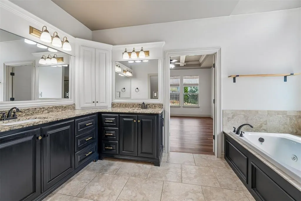 Photo 16 — 4640 Silver Charm Lane, Edmond, OK 73025
