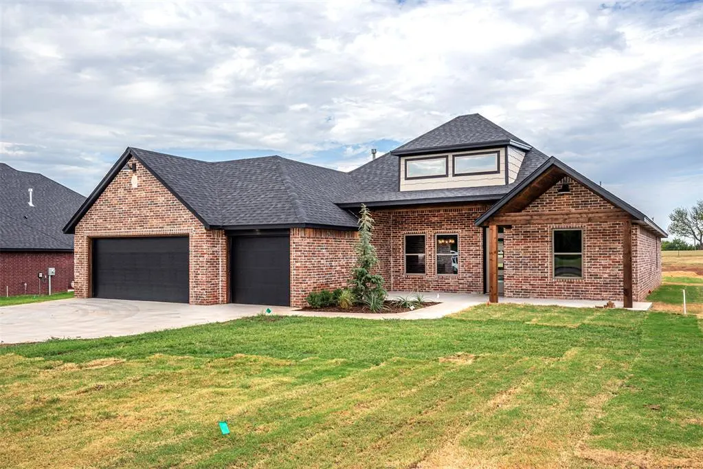 Photo 3 — 1106 County Street 2958, Tuttle, OK 73089