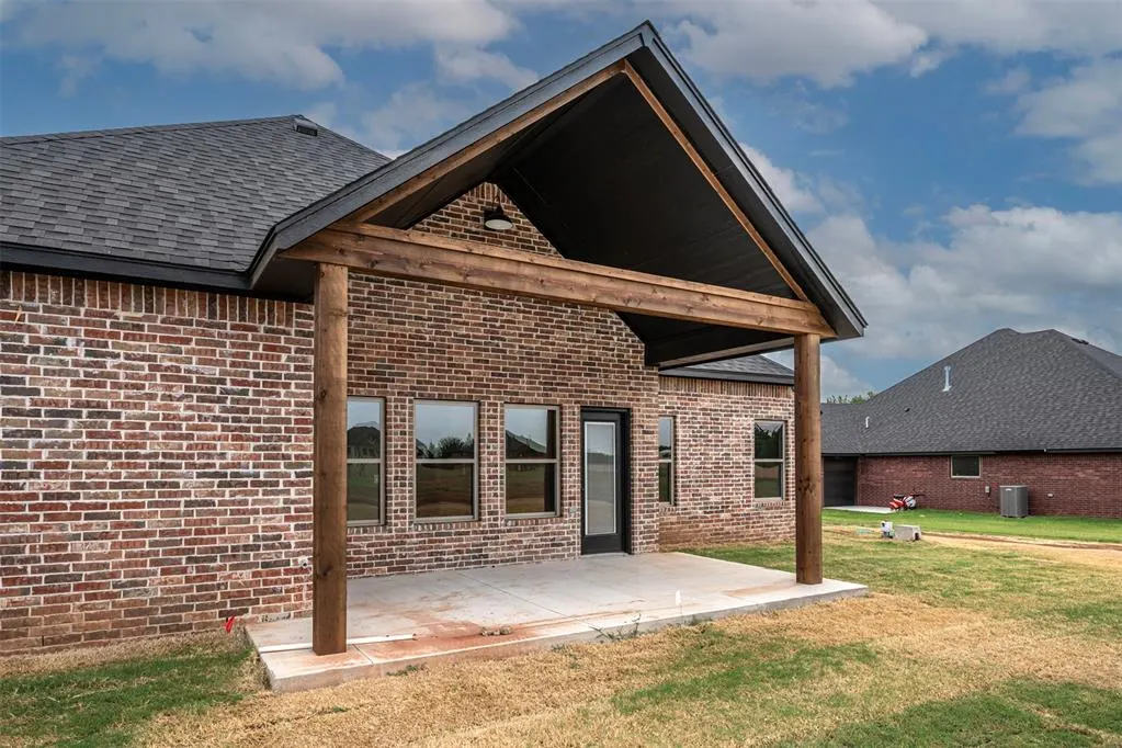 Photo 31 — 1106 County Street 2958, Tuttle, OK 73089