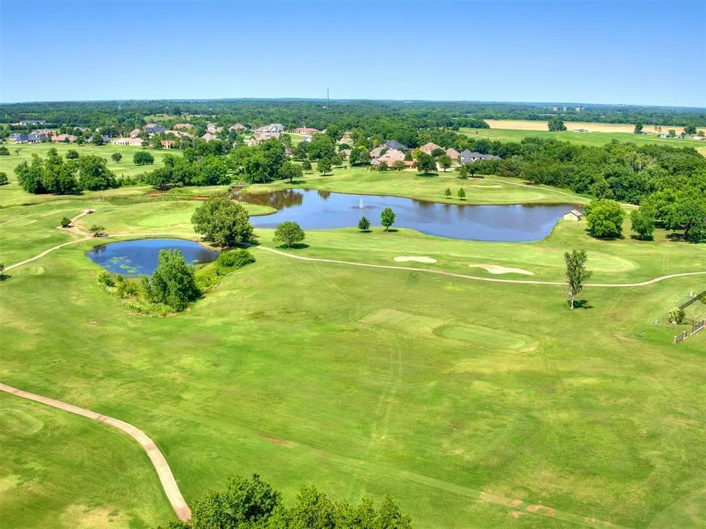 Photo 10 — 9 Country Club Road, Shawnee, OK 74801