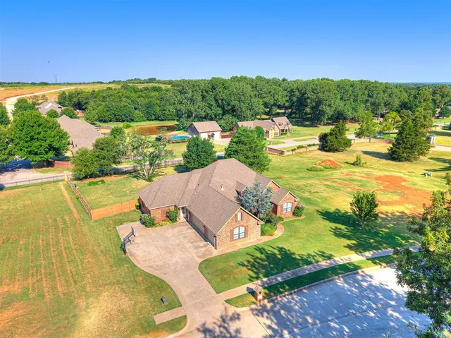 Photo 6 — 3077 Ridgecrest Drive, Purcell, OK 73080