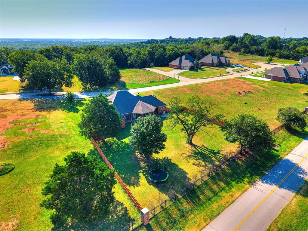 Photo 10 — 3077 Ridgecrest Drive, Purcell, OK 73080