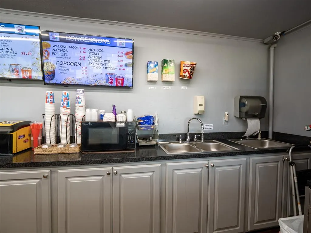 Photo 14 — 1110 E Strothers Avenue, Seminole, OK 74868