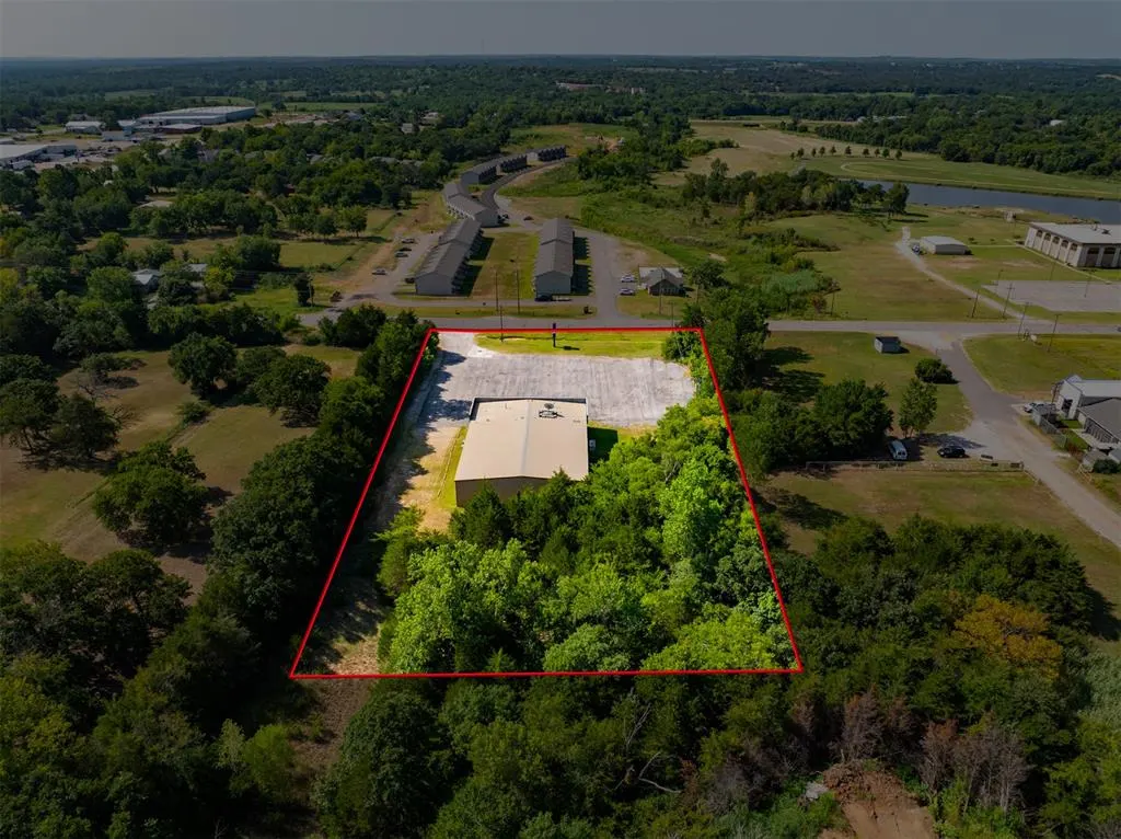Photo 38 — 1110 E Strothers Avenue, Seminole, OK 74868