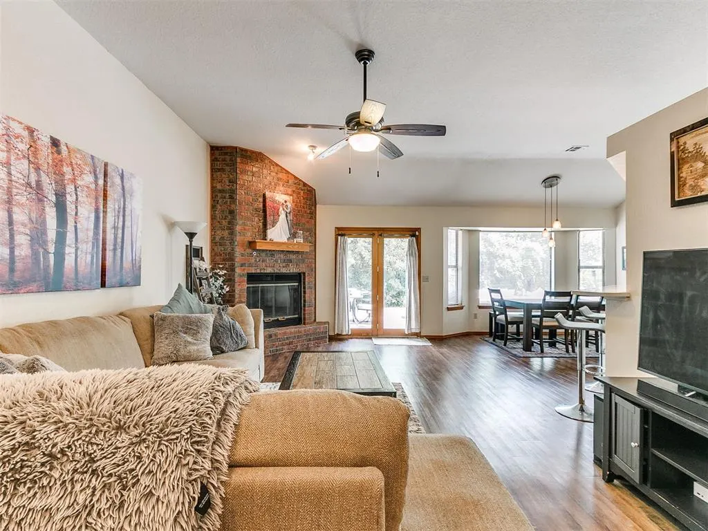 Photo 6 — 7117 NW 102nd Street, Oklahoma City, OK 73162