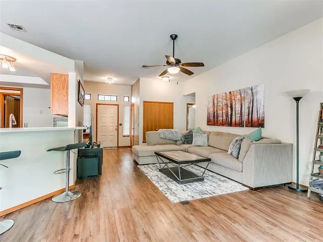 Photo 7 — 7117 NW 102nd Street, Oklahoma City, OK 73162