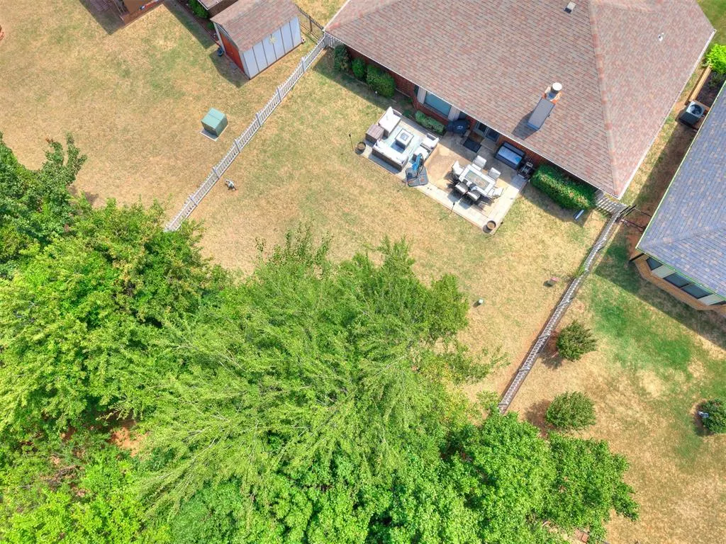 Photo 37 — 7117 NW 102nd Street, Oklahoma City, OK 73162