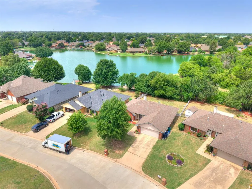 Photo 39 — 7117 NW 102nd Street, Oklahoma City, OK 73162