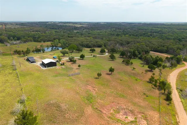 Photo 3 — 9473 Wildwood Road, Meridian, OK 73058