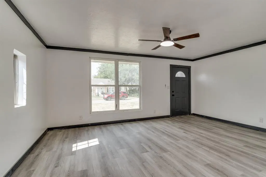 Photo 12 — 1416 NW 92nd Street, Oklahoma City, OK 73114