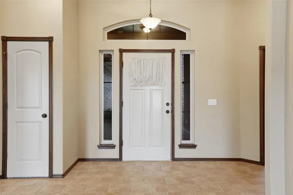 Photo 6 — 4800 Millstone Drive, Oklahoma City, OK 73179