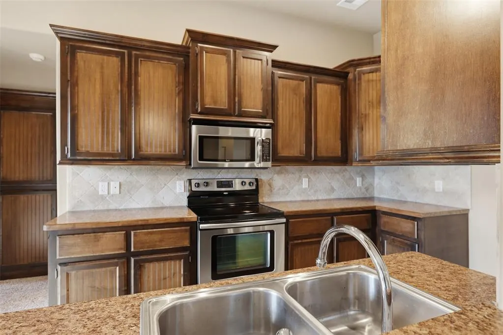 Photo 17 — 4800 Millstone Drive, Oklahoma City, OK 73179