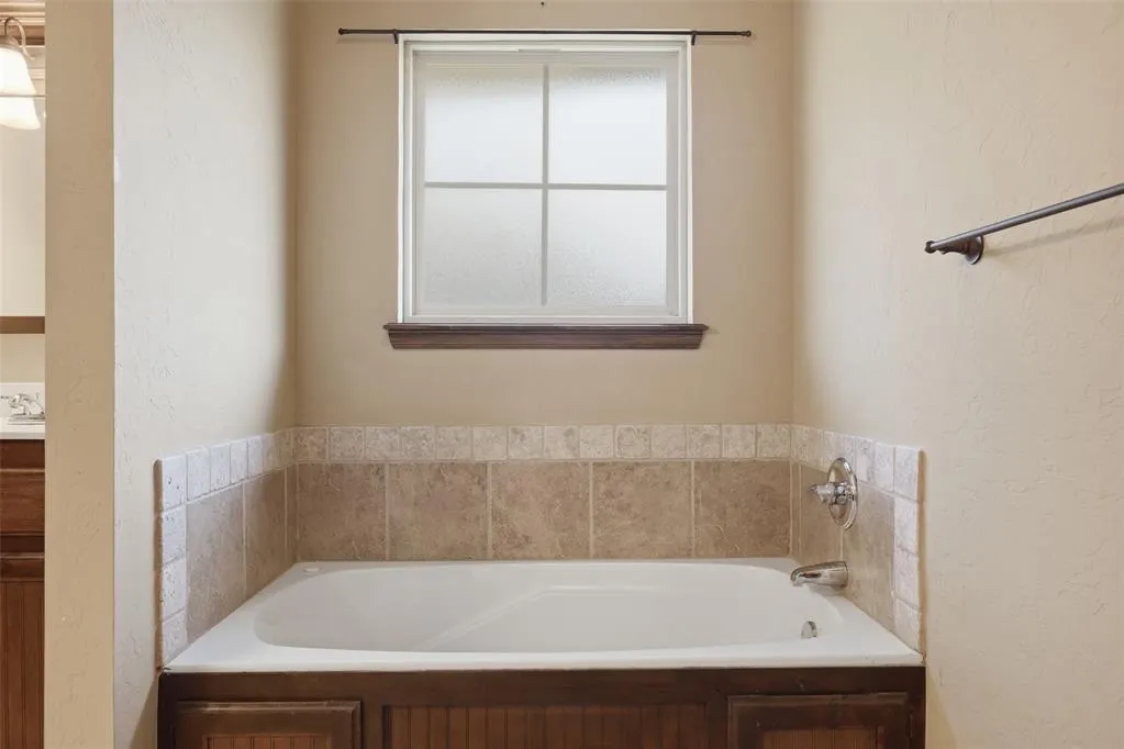 Photo 27 — 4800 Millstone Drive, Oklahoma City, OK 73179