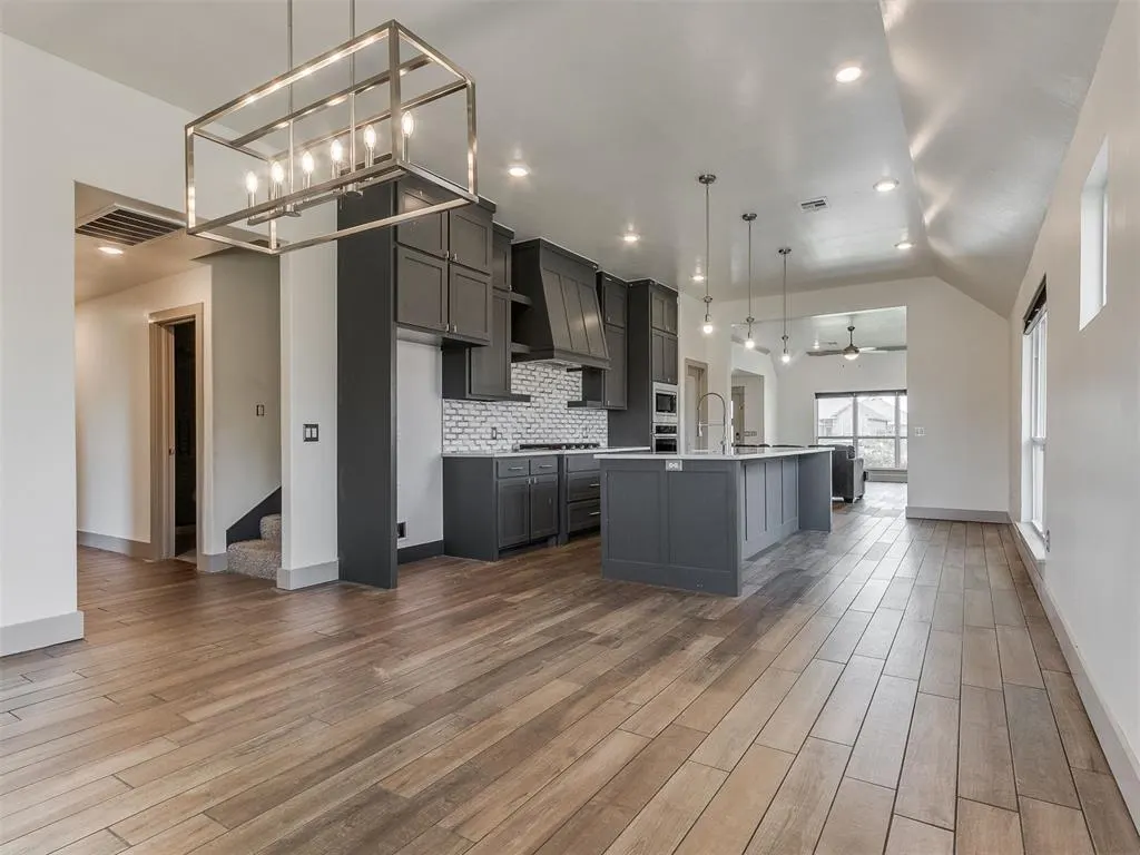 Photo 13 — 1112 SW 141st Street, Oklahoma City, OK 73170