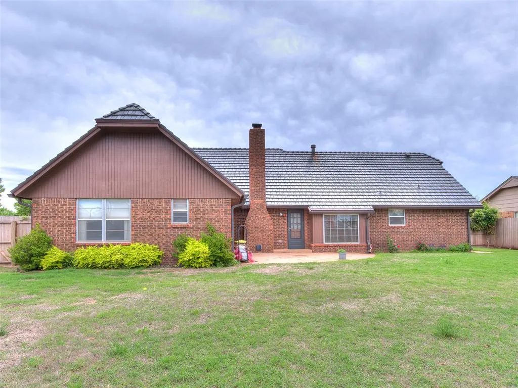 Photo 10 — 904 Park Place, Kingfisher, OK 73750